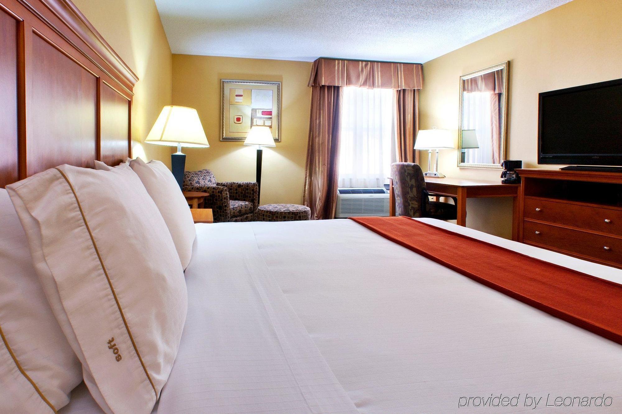 Holiday Inn Express Hurricane Mills Waverly By Ihg Habitación foto